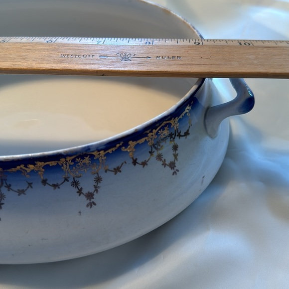 Vintage Covered China Dish - Picture 8 of 12